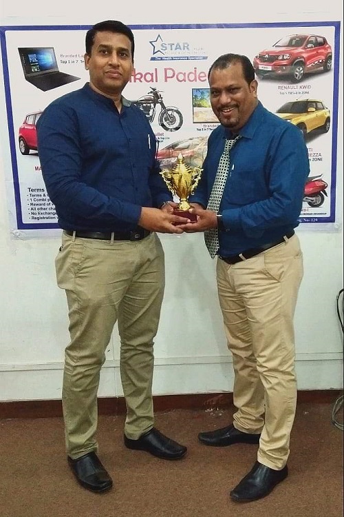 Token of appreciation by Mr. Ganesh Gawade Sr.  Business Associate Star health